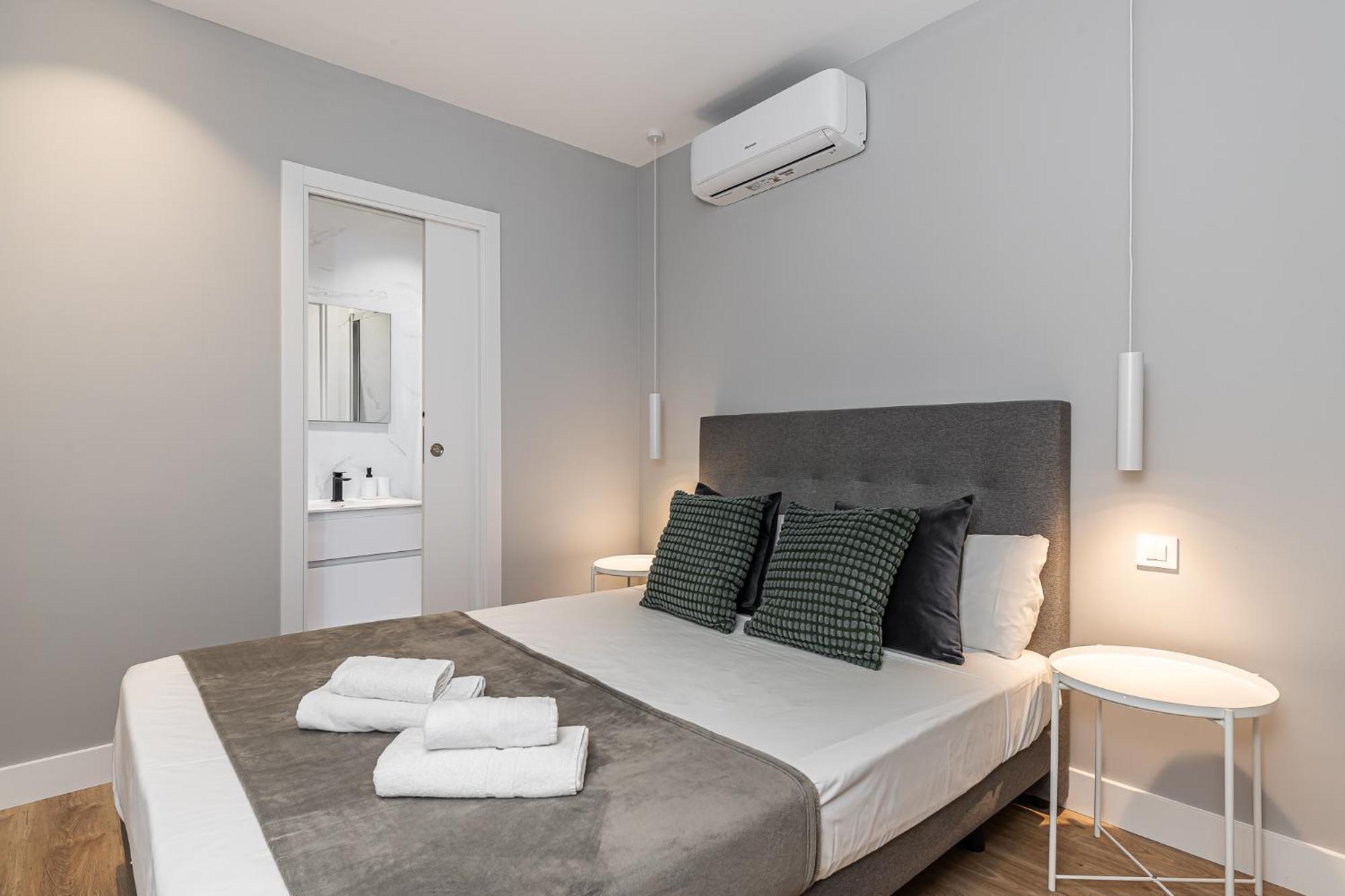 Waou Essence Iii Anton Martin - Corta Duracion Appartement *