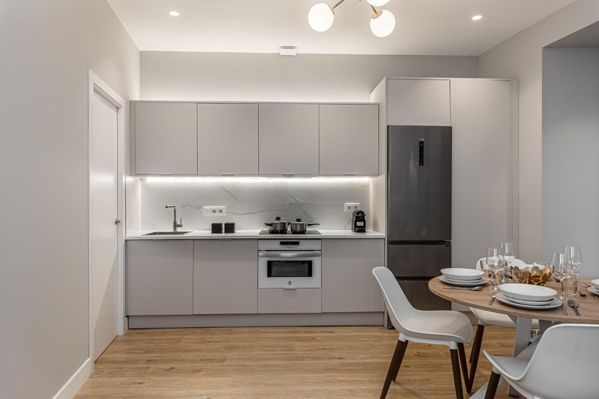 Waou Essence Iii Anton Martin - Corta Duracion Appartement *